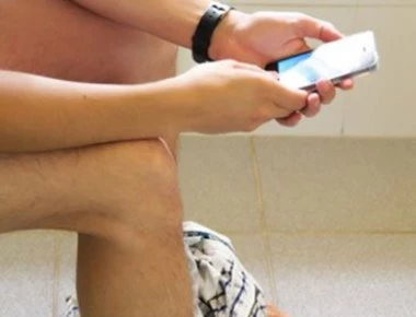 Αν παίρνετε το κινητό μαζί σας στην τουαλέτα τότε πρέπει να διαβάσετε αυτό